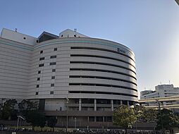 そごう横浜店　800m　横浜駅東口直結の大型百貨店で食料品・ファッション・インテリア・雑貨・レストランなどが揃います。