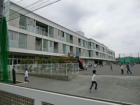 逗子市立逗子小学校　750m　 