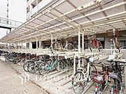 屋根付きの駐輪スペースは、雨風から大事な愛車を守ってくれます。