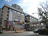 周辺：オーロラモール東戸塚 　1400m　休日はご家族連れなどで賑わう東戸塚駅前にある複合商業施設。普段のお買い物からグルメまで楽しめます。 