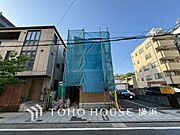 生活利便に優れた住環境に立地し、ゆとりある生活が送れます。