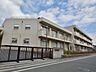 周辺：横浜市立富士見台小学校　450m　徒歩7分。小学校が近いのは子育てファミリーにもおすすめのポイントです。 