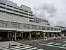 周辺：藤沢市民病院　1700m　24時間救急医を配置。小児救急から一般外来・専門外来まで、幅広い疾患に対応いたします。 