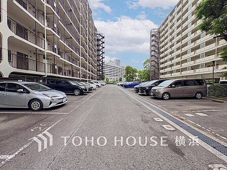 敷地内駐車場(空き状況はお問い合わせください)。