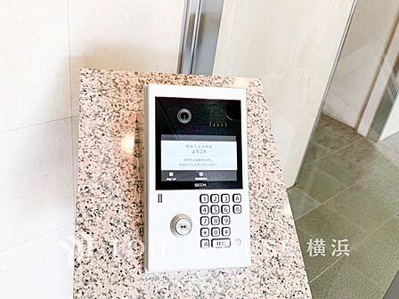 防犯が気になる方におすすめのオートロック付き、お子様がいらっしゃるご家庭にも安心の設備です。