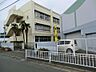 周辺：横浜市立中川中学校　550m　徒歩7分。部活などで帰りが遅くなっても安心の距離感です。 