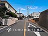 外観：子育て環境、生活利便に優れた住環境に立地し、ゆとりある生活が送れます。（2026年7月撮影）
