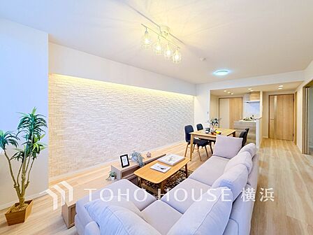 家族と過ごす時間を大切にしたい方にぴったりの明るくゆとりある住空間です。