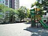 周辺：東口駅前通り公園　220m　線路沿いにある公園。電車が大好きなお子さまが喜びそうなロケーションにあります。 
