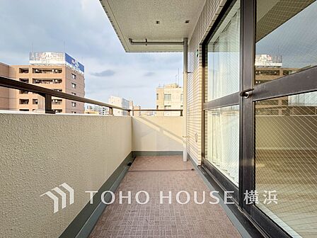 心地よい陽射しや暖かな風を楽しむことが出来るバルコニー。