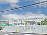 周辺：あさひ台幼稚園　300m　園のスローガンは「遊びの王様、どろんこ隊」です。「遊び」を教育の柱に置いています。 
