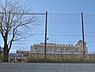 周辺：横浜市立仲尾台中学校　400m　徒歩5分。部活などで帰りが遅くなっても安心の距離です。 