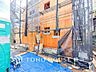 玄関：お住まいの顔となる玄関。住まう方のプライドを満たすクオリティを備えています。（2026年8月撮影）
