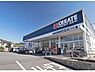 周辺：クリエイトエス・ディー金沢六浦店　400m　お薬や日用品はもちろん、冷蔵食品・野菜・精肉・お酒などをお手ごろ価格で取り揃える頼もしいお店。 