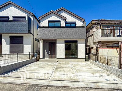 外観:街並み全体のデザインへの拘りと充実した設備はきっとご満足いただける筈。 外観:街並み全体のデザインへの拘りと充実した設備はきっとご満足いただける筈。