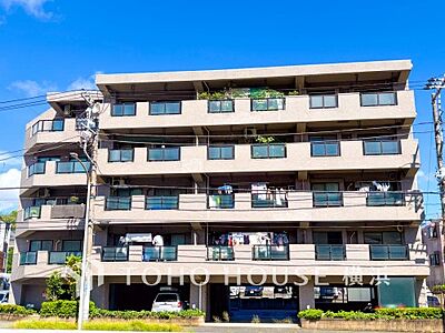 外観:時間のゆとりと空間、爽やかな陽光がもたらす光と風を贅沢なまでに感じる暮らしが始まります。 外観:時間のゆとりと空間、爽やかな陽光がもたらす光と風を贅沢なまでに感じる暮らしが始まります。