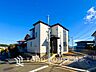 玄関：お住まいの顔となる玄関。住まう方のプライドを満たすクオリティを備えています。 