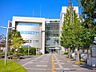 周辺：横浜市泉区役所　1000m　 お引越し後の申請や手続きなど、ご利用されることも多い区役所。 