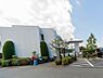 周辺：田園江田幼稚園　650m　朝登園してからこどもが「何をして遊びたいか」「自由遊び」の時間を保育の中心にしています。   