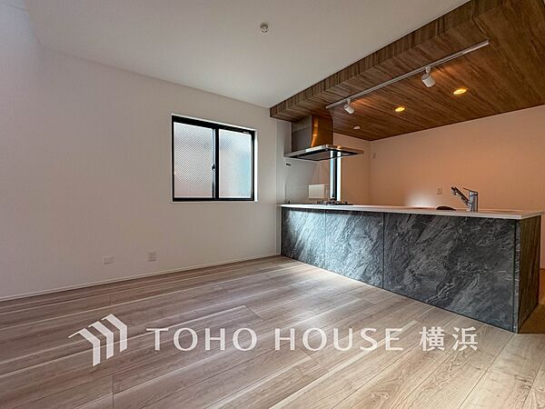 キッチンを拡大表示
