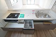 食器洗浄乾燥機が家事をサポート。