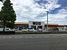 周辺：ホームセンター山新龍ケ崎店まで683m