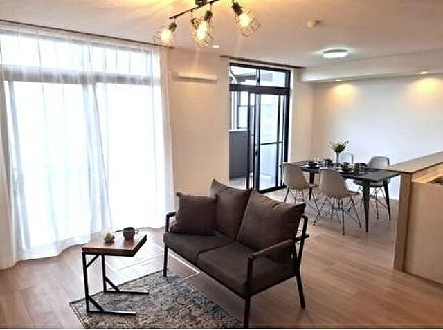 リビング/ダイニング ルネス皆春 9階/-