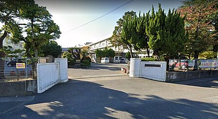大分市立王子中学校まで550m