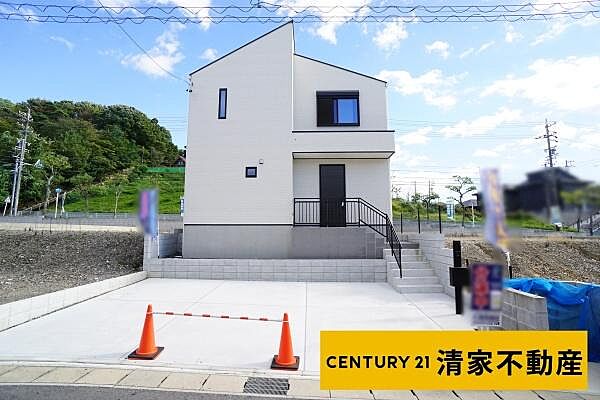 外観 JR中央本線 高蔵寺駅 バス15分 名鉄バス「高森台北」下車 徒歩9分