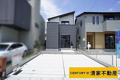 外観:1号棟:南面道路に面し日当たり良好!(2026年07月撮影) 外観:1号棟:南面道路に面し日当たり良好!(2026年07月撮影)