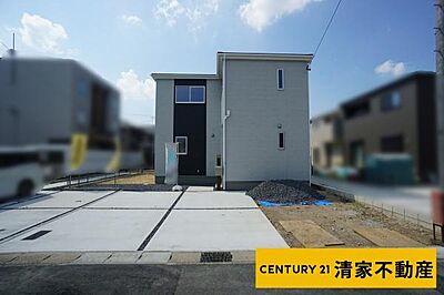 外観:1号棟:静かな環境で安心の子育てライフ(2026年08月撮影) 外観:1号棟:静かな環境で安心の子育てライフ(2026年08月撮影)