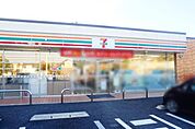 セブンイレブン春日井桃山町1丁目店まで242m、セブンイレブン春日井桃山町1丁目店まで242m(徒歩約4分)