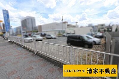 外観:間口ゆったり約16m以上!(2026年08月撮影) 外観:間口ゆったり約16m以上!(2026年08月撮影)