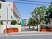 川口市立青木北小学校まで950m