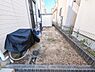 その他：ちょっとしたお庭スペースもあります！お家の周囲に余裕が生まれ、隣地との間も空くので、風通しも確保できます。プチガーデニングも楽しめそうです！