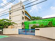 川口市立前川東小学校まで560m