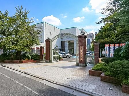 さいたま市立岸中学校まで500m