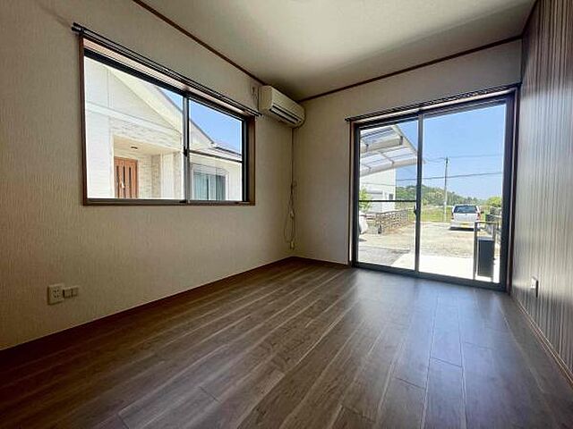 室内 宮崎市佐土原町西上那珂