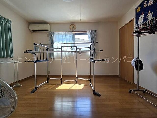 室内 宮崎市佐土原町下那珂1374-106