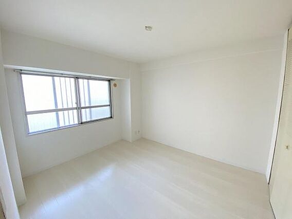 洋室のお部屋で...