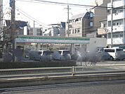 ファミリーマート田辺店まで210m