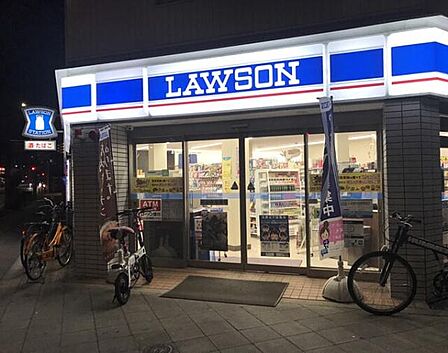 ローソン勝山三丁目店まで475m