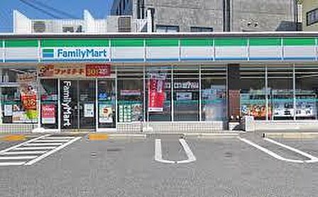 ファミリーマート堺七道東町店まで229m
