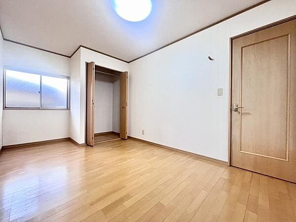 洋室を拡大表示