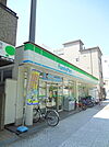 ファミリーマート大阪プール東店まで320m