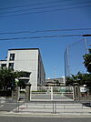 大阪市立港中学校まで961m