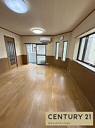 居間