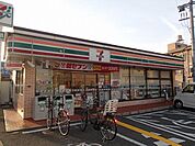 セブンイレブン藤井寺岡2丁目店まで385m