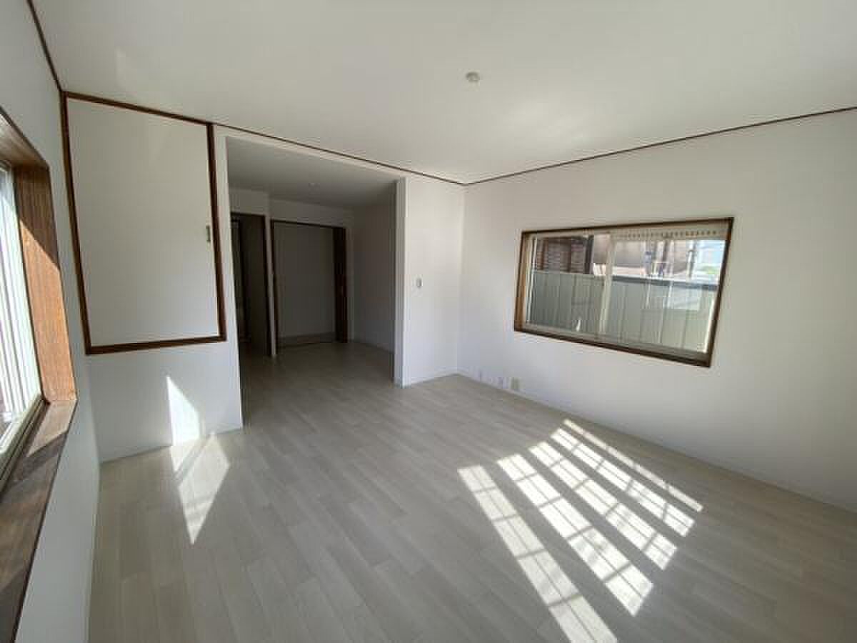 Used detached house · 3LDK in Osaka &mdash; photo 8