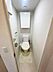 トイレ：トイレです！※生成AIにより小物等撤去しております。